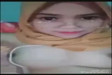 Cewe Imut Colmek