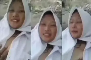 Skandal Jilbab Pelajar Ngentot Di Sungai Lumer HD